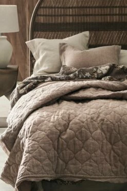 Textilier Ellos Home Överkast Elmira I Tvättat Lin 180x260 Cm -Sängkläder Försäljning 2024 ell 1059996 12 Fm M0067358