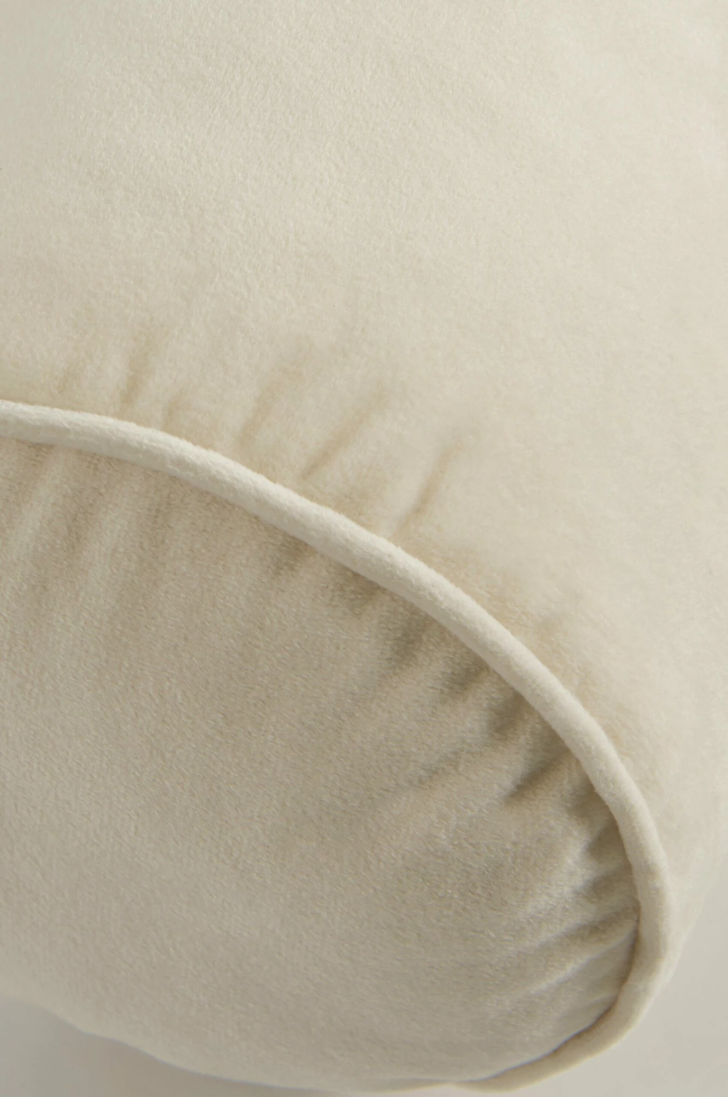 Textilier Ellos Home Pölkudde Nora Cylinder I Sammet 3 Textilier Ellos Home Pölkudde Nora Cylinder I Sammet