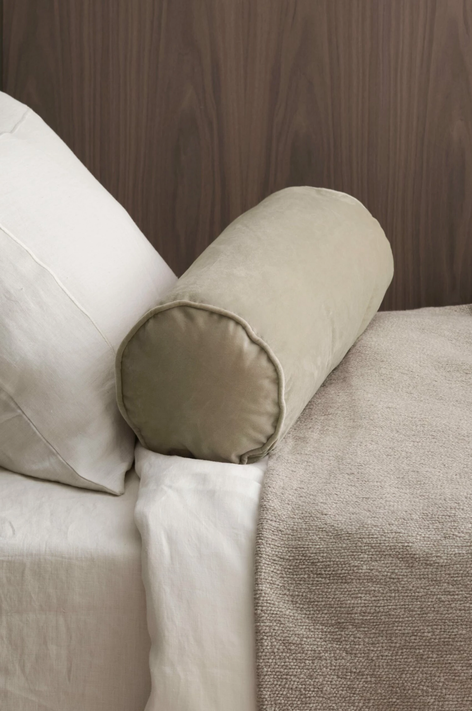 Textilier Ellos Home Pölkudde Nora Cylinder I Sammet 5 Textilier Ellos Home Pölkudde Nora Cylinder I Sammet - Bild 3