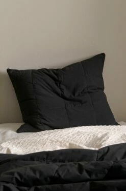 Textilier Ellos Home Kuddfodral Jodie Med Fyllning Av återvunnet Dun -Sängkläder Försäljning 2024 ell 1679861 01 Fm M0071828