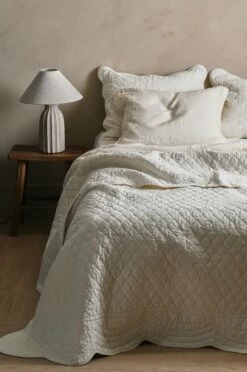 Textilier Ellos Home Överkast Delicia