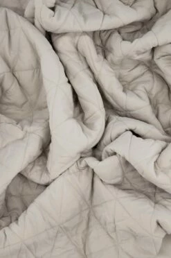 Textilier Venture Home Överkast Nilla