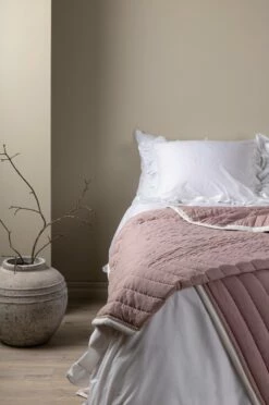 Textilier Venture Home Överkast Juni 8 Textilier Venture Home Överkast Juni -Sängkläder Försäljning 2024 hom 1695537 03 Lo 01