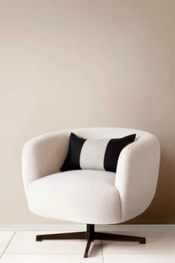 Textilier Zelected By Houze Kuddfodral Lola Black Linen