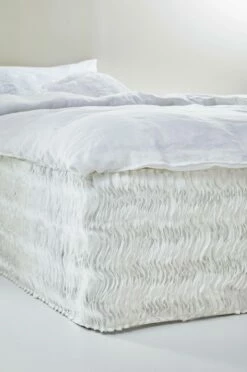 Textilier Jotex FRILLY Sängkappa 45 Cm