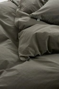 Textilier Jotex LOCRI Påslakanset Enkelsäng - Ekologisk 7 Textilier Jotex LOCRI Påslakanset Enkelsäng - Ekologisk -Sängkläder Försäljning 2024 jot 1643574 03 De 01