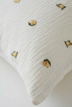 Textilier Jotex LEMONADE MINI örngott - Ekologisk -Sängkläder Försäljning 2024 jot 1668267 01 De 01