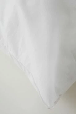 Textilier Jotex MOLLY Innerkudde 100x100 Cm -Sängkläder Försäljning 2024 jot 1673537 01 De 01