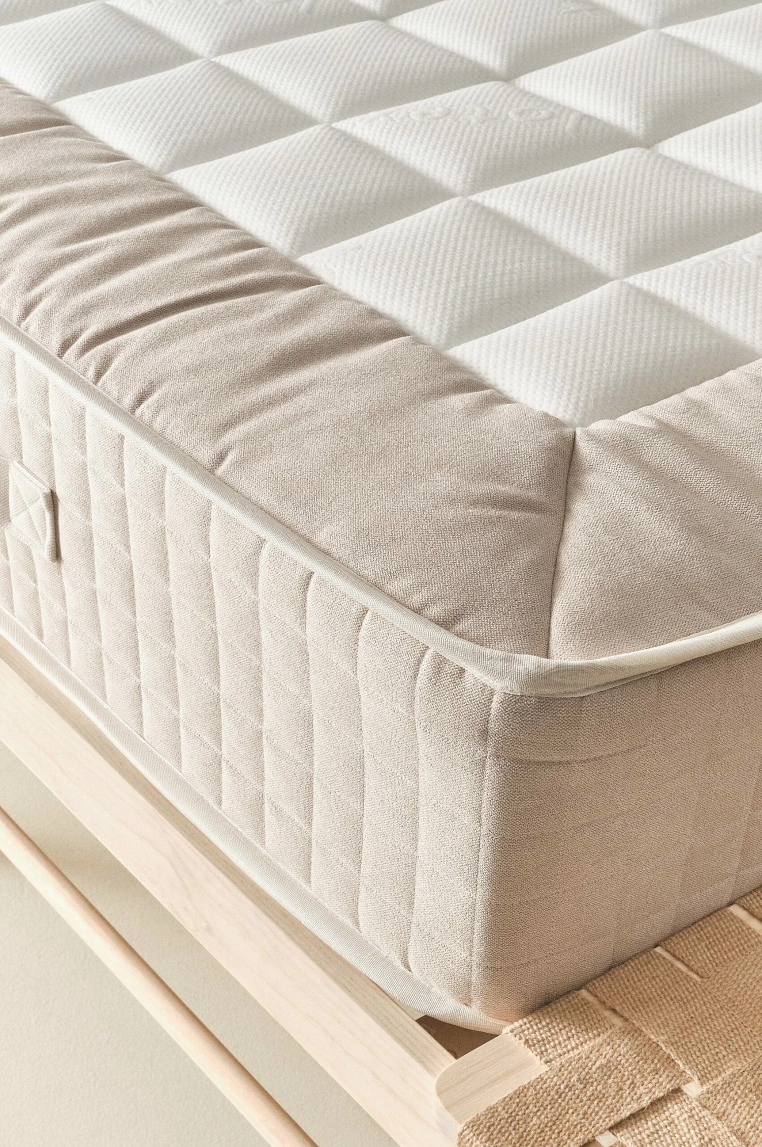 Möbler Jotex NOITE Pocketresårmadrass Fast 180x200 Cm 3 Möbler Jotex NOITE Pocketresårmadrass Fast 180x200 Cm